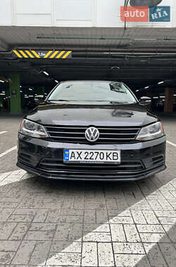 Седан Volkswagen Jetta 2016 в 