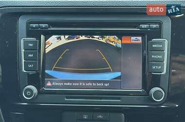Седан Volkswagen Jetta 2015 в 