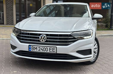 Седан Volkswagen Jetta 2019 в 