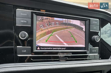 Седан Volkswagen Jetta 2019 в 