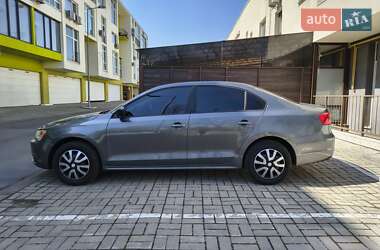 Седан Volkswagen Jetta 2014 в 