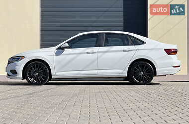 Седан Volkswagen Jetta 2018 в 