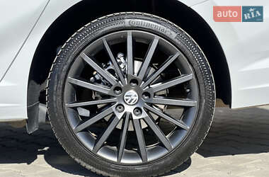 Седан Volkswagen Jetta 2018 в 