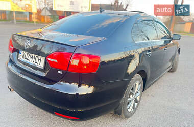 Седан Volkswagen Jetta 2013 в 