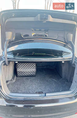 Седан Volkswagen Jetta 2013 в 