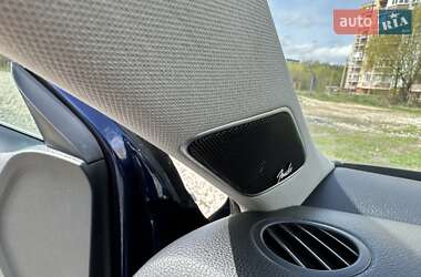 Седан Volkswagen Jetta 2013 в 