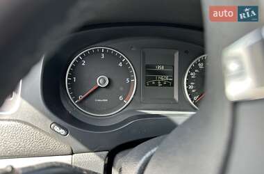 Седан Volkswagen Jetta 2013 в 