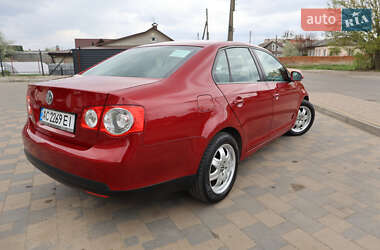 Седан Volkswagen Jetta 2006 в 