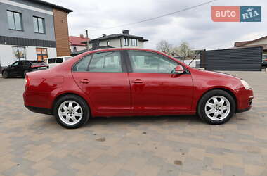Седан Volkswagen Jetta 2006 в 