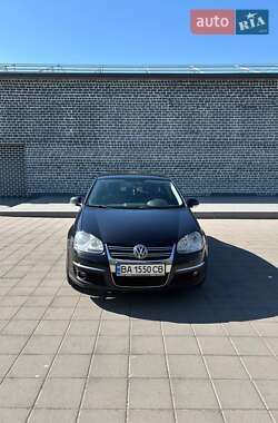 Седан Volkswagen Jetta 2007 в Светловодске