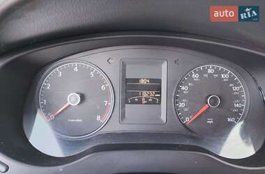 Седан Volkswagen Jetta 2011 в 