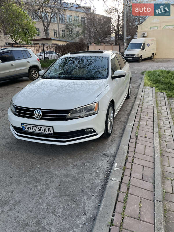 Седан Volkswagen Jetta 2015 в Одессе