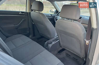 Седан Volkswagen Jetta 2006 в 