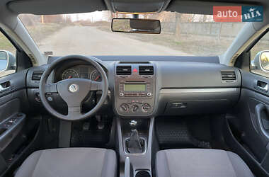 Седан Volkswagen Jetta 2006 в 