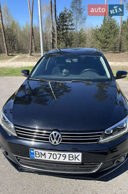 Седан Volkswagen Jetta 2012 в 
