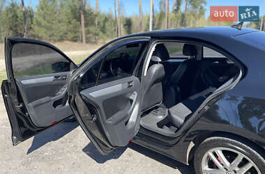 Седан Volkswagen Jetta 2012 в 
