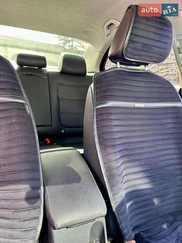 Седан Volkswagen Jetta 2010 в Белой Церкви