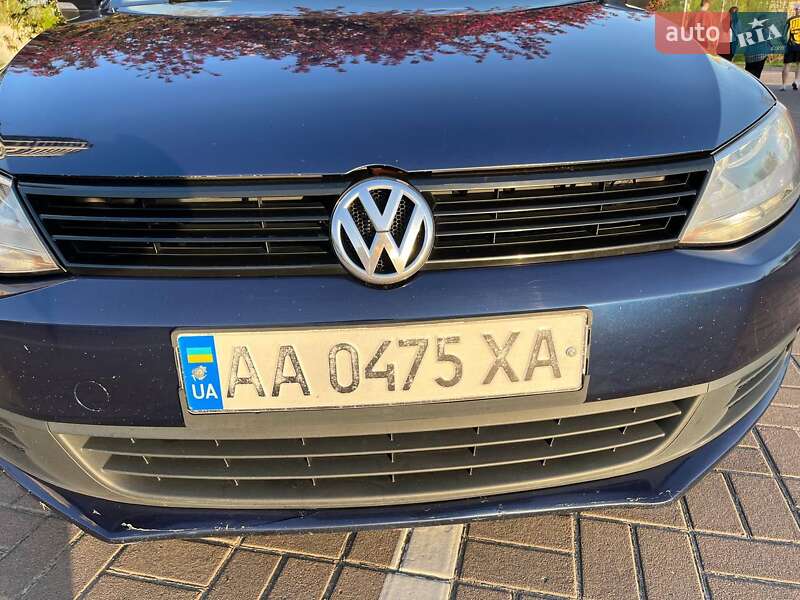 Седан Volkswagen Jetta 2010 в Киеве