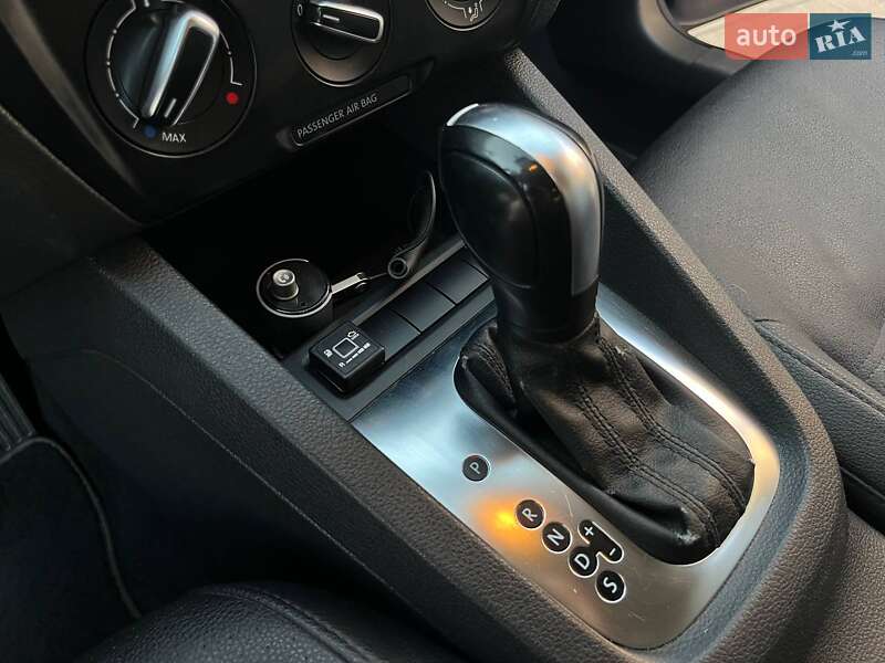 Седан Volkswagen Jetta 2010 в Киеве