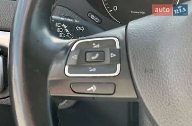 Седан Volkswagen Jetta 2012 в 