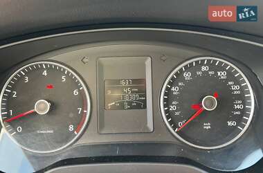 Седан Volkswagen Jetta 2012 в 