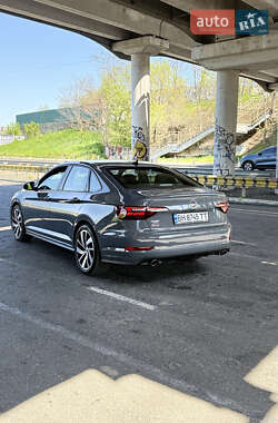 Седан Volkswagen Jetta 2019 в 