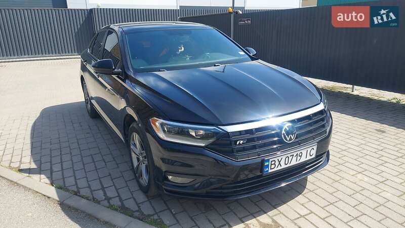 Седан Volkswagen Jetta 2019 в 