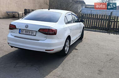 Седан Volkswagen Jetta 2016 в 