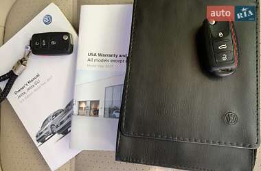 Седан Volkswagen Jetta 2016 в 