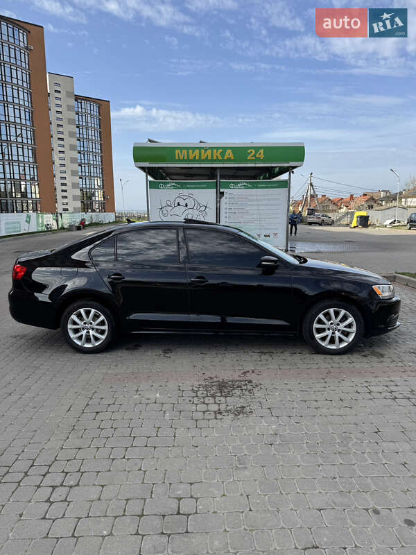 Седан Volkswagen Jetta 2011 в Ивано-Франковске фото 3 Седан Volkswagen Jetta 2011 в Ивано-Франковске