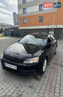 Седан Volkswagen Jetta 2011 в 