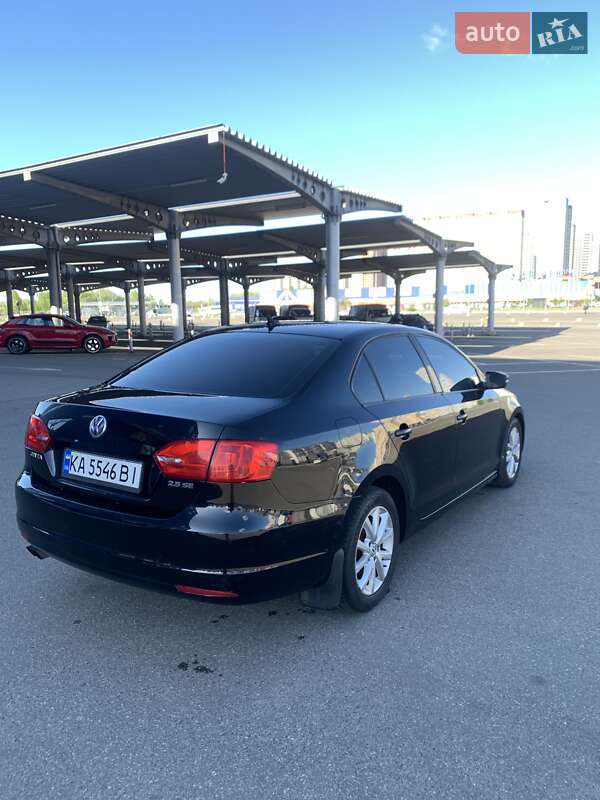 Седан Volkswagen Jetta 2011 в Киеве