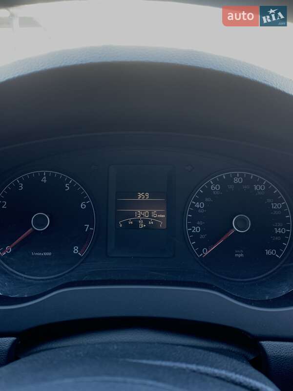 Седан Volkswagen Jetta 2011 в Киеве
