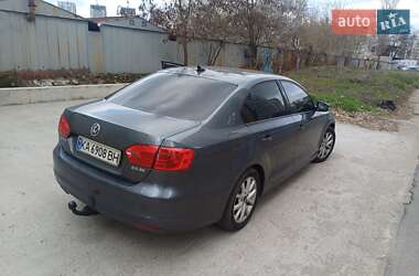 Седан Volkswagen Jetta 2012 в Києві