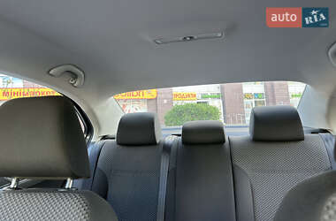 Седан Volkswagen Jetta 2012 в 