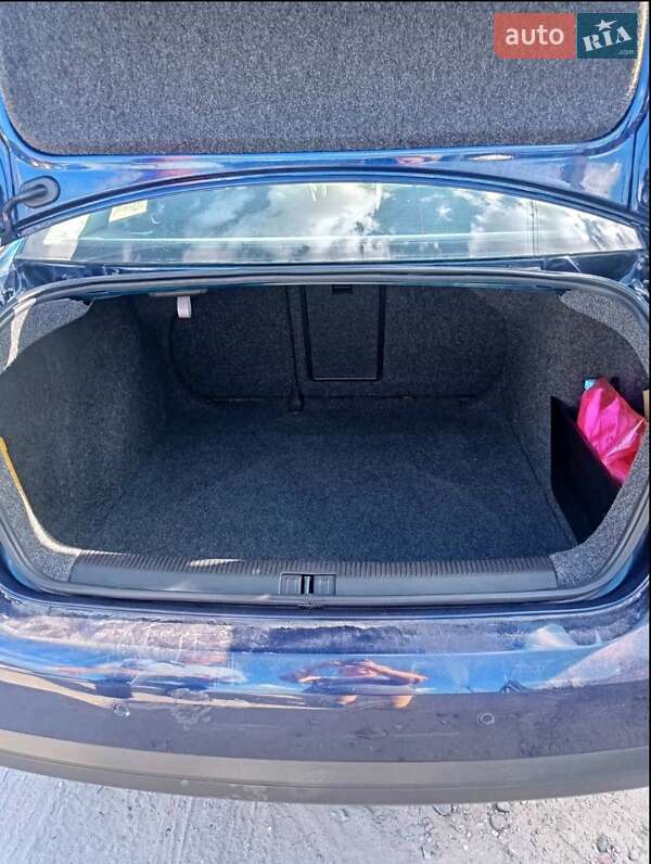 Седан Volkswagen Jetta 2007 в Бережанах