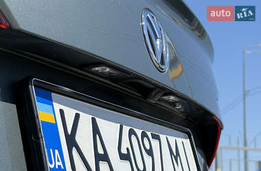 Седан Volkswagen Jetta 2019 в 