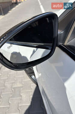 Седан Volkswagen Jetta 2014 в 