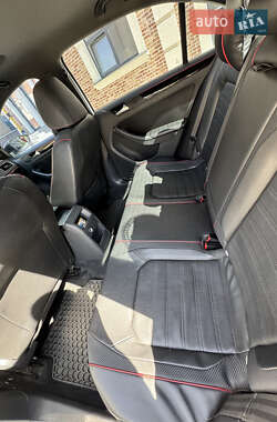 Седан Volkswagen Jetta 2014 в 