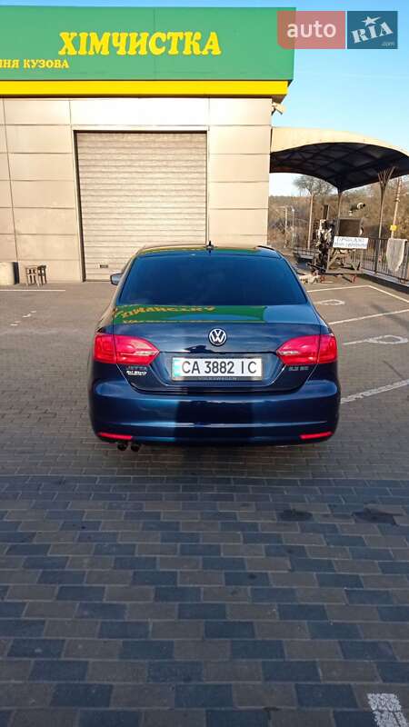 Седан Volkswagen Jetta 2013 в Городище