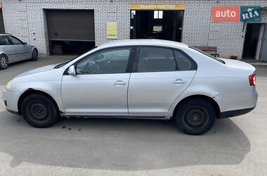 Седан Volkswagen Jetta 2006 в 