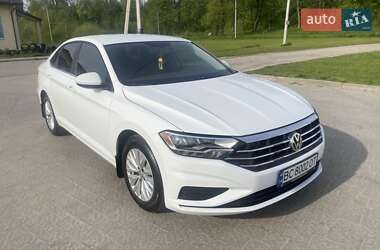 Седан Volkswagen Jetta 2020 в Львове