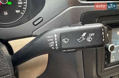 Седан Volkswagen Jetta 2013 в 