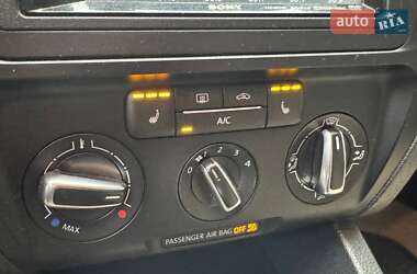 Седан Volkswagen Jetta 2013 в 