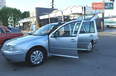 Универсал Volkswagen Jetta 2004 в 