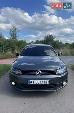 Седан Volkswagen Jetta 2010 в Калуше