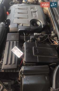 Седан Volkswagen Jetta 2012 в 