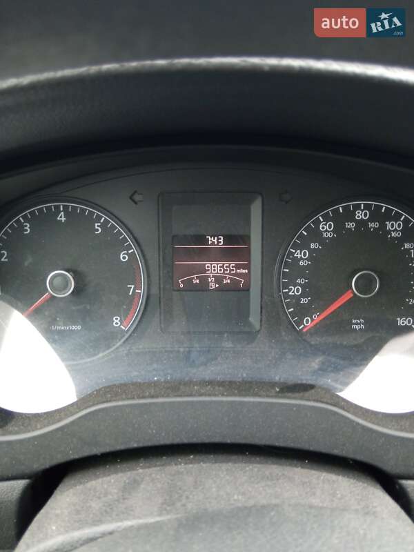 Седан Volkswagen Jetta 2014 в Львове