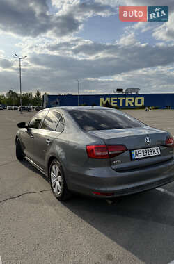 Седан Volkswagen Jetta 2017 в 