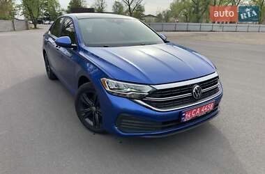 Седан Volkswagen Jetta 2023 в 